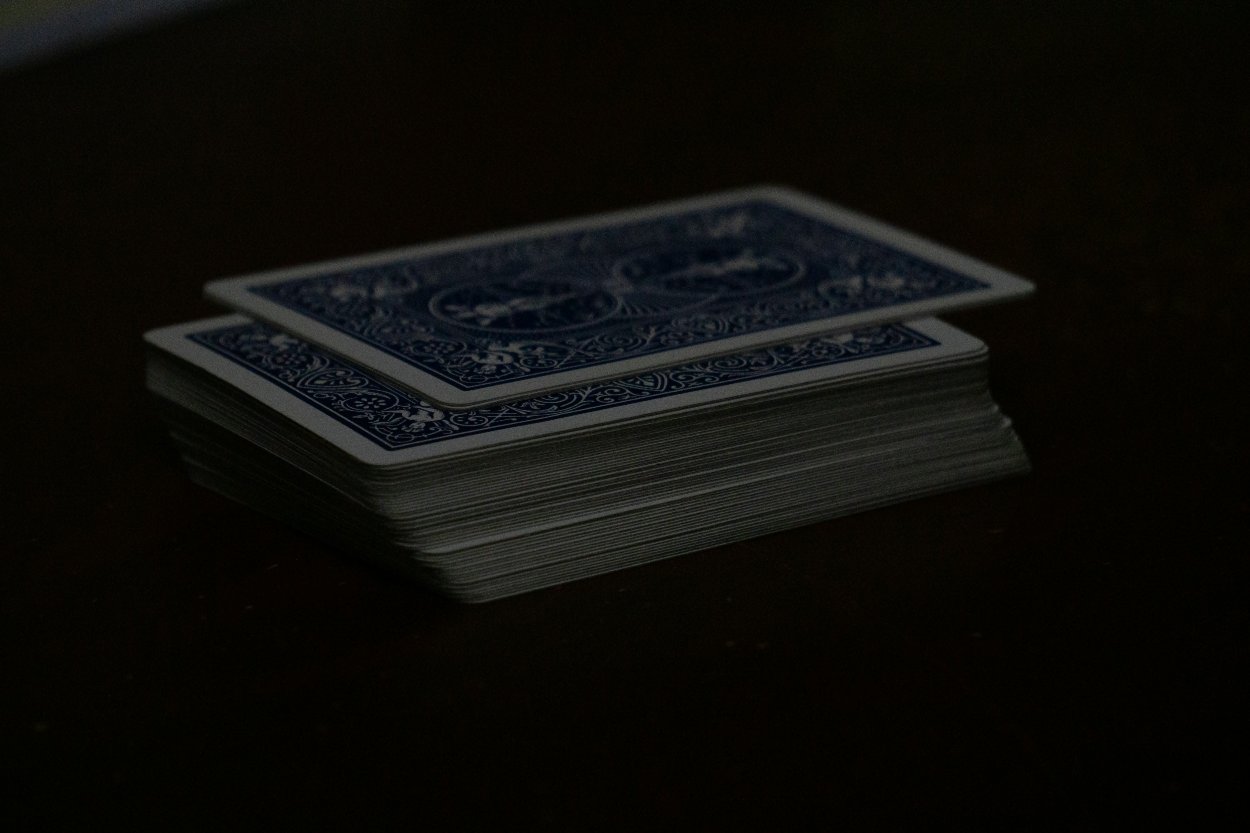 Mastering the Digital Deck: A Savvy Gamer's Guide to Online Card Games