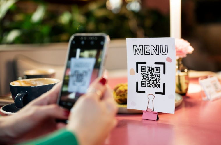 Using Technology To Access Menus in Restaurants