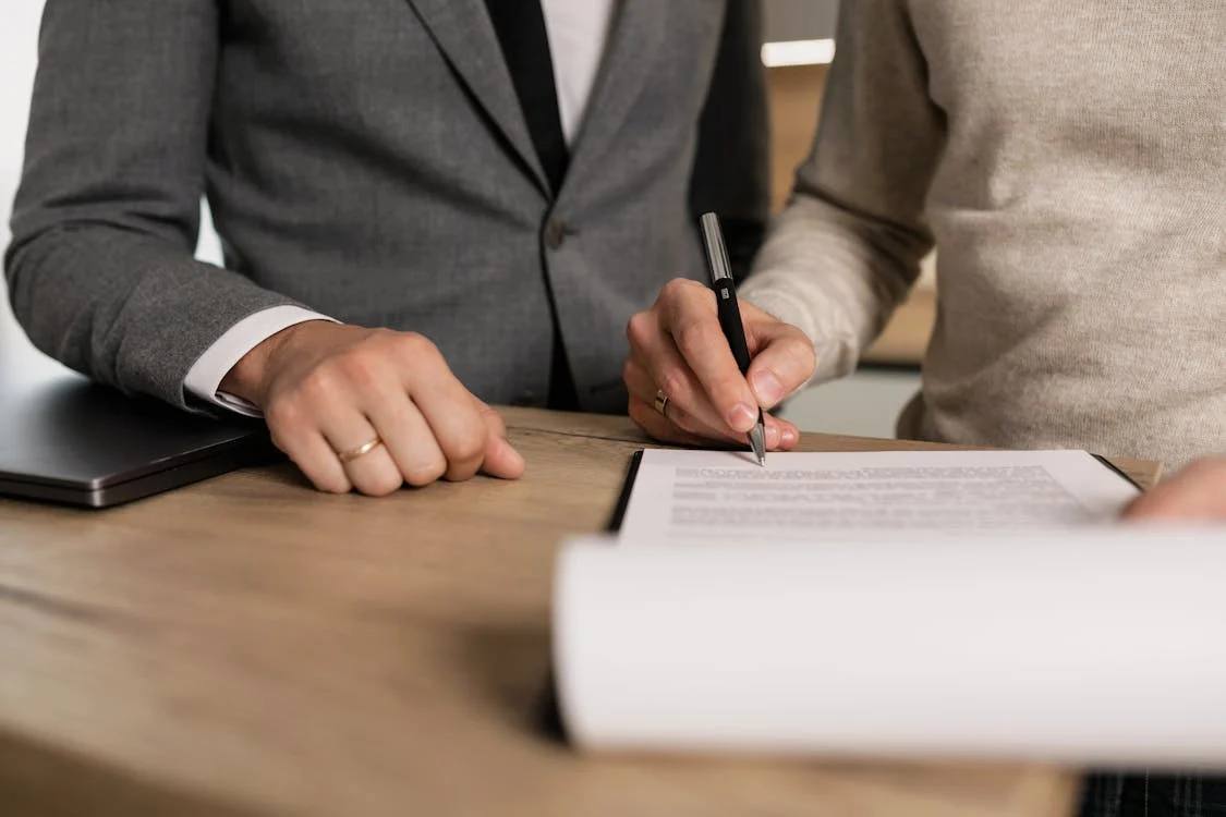 How Businesses Can Manage High-Volume Contracts Without Slowing Down Growth